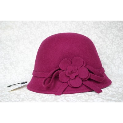 NWT Banana Republic 's Fuchsia Wool Hat with Floral Design Size S/M 120698100018 eb-26159234